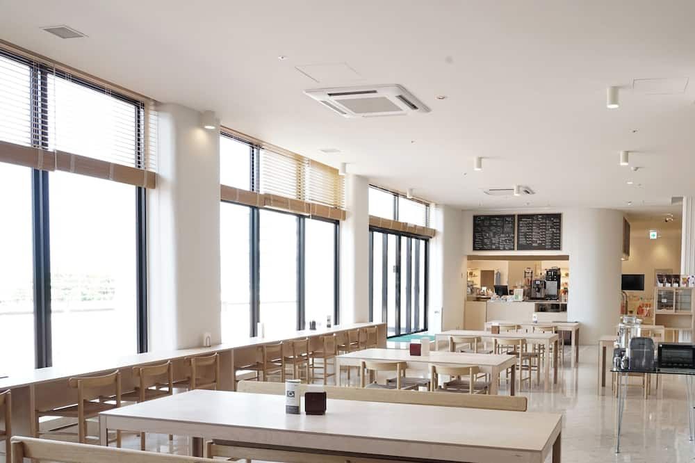 إي إم ويلنس كوراشينو هاكو لايف ستايل ريزورت