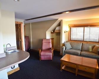 Timber Inn Motel - Ludlow - Huiskamer