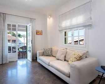 Kassiopi Home - Kassiopi - Living room