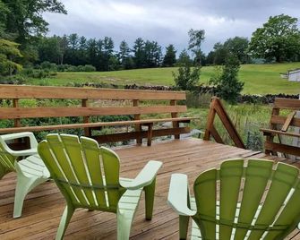 Charming 4-bedroom house with AC, WiFi in brilliant Delaware Water Gap - Delaware Water Gap - Innenhof