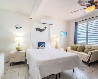 Coconut Palms Inn - Rincon - Bedroom