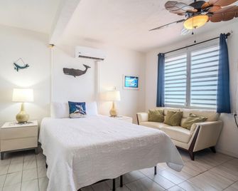 Coconut Palms Inn - Rincon - Camera da letto