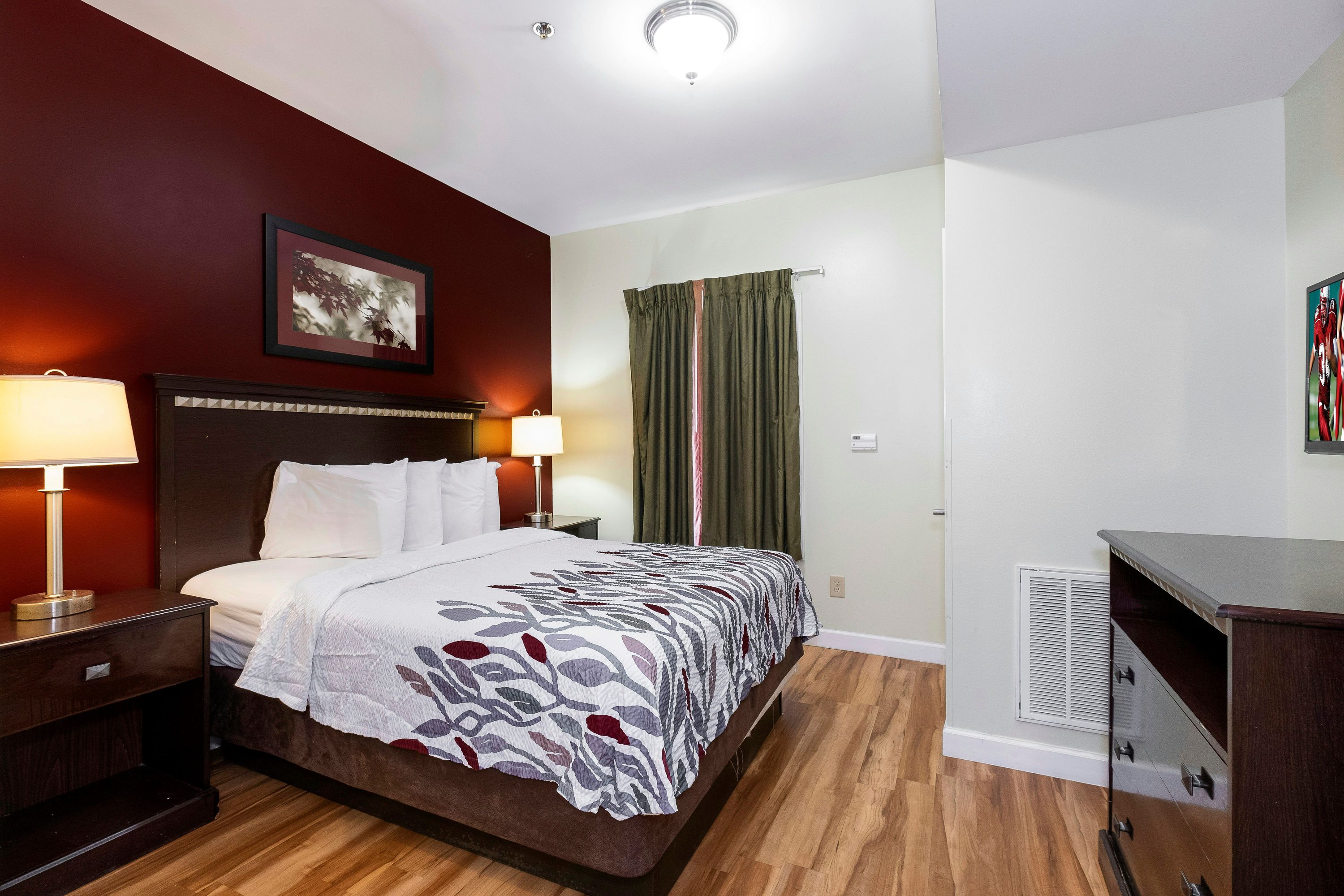 رد روف إن آند سويتس ويلسون