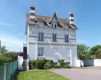 Studio proche du centre ville et de la plage - Villers-sur-Mer - Bâtiment