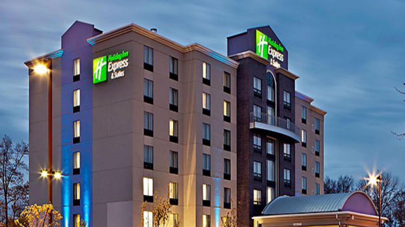 Holiday Inn Express & Suites Columbus - Polaris Parkway