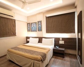 Hotel Maratha Residency - Ratnagiri - Schlafzimmer
