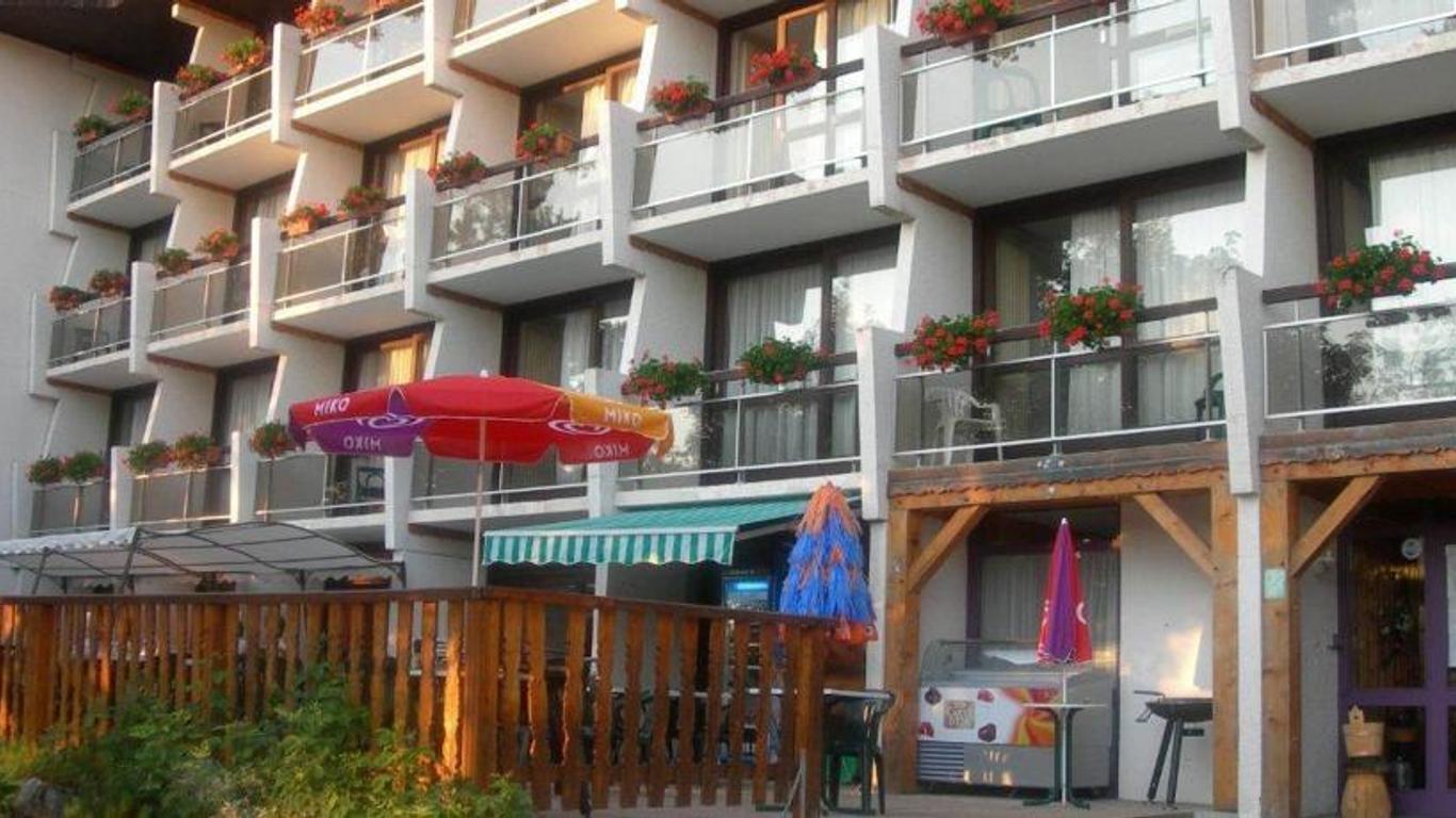 Hotel Le Galaxie