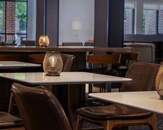 Courtyard by Marriott Largo Medical Center - Largo - Restaurante