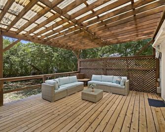Villa in Zilker - Peaceful Stylish Home with Yard - Austin - Balcon