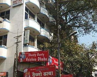 Hotel Aanchal - Parwanoo - Building