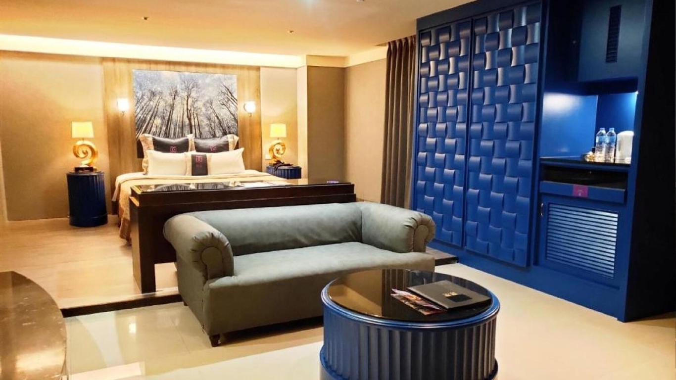 ديسكفري موتل - نانغانغ