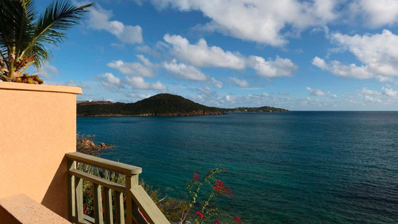 Lindbergh Bay Hotel and Villas