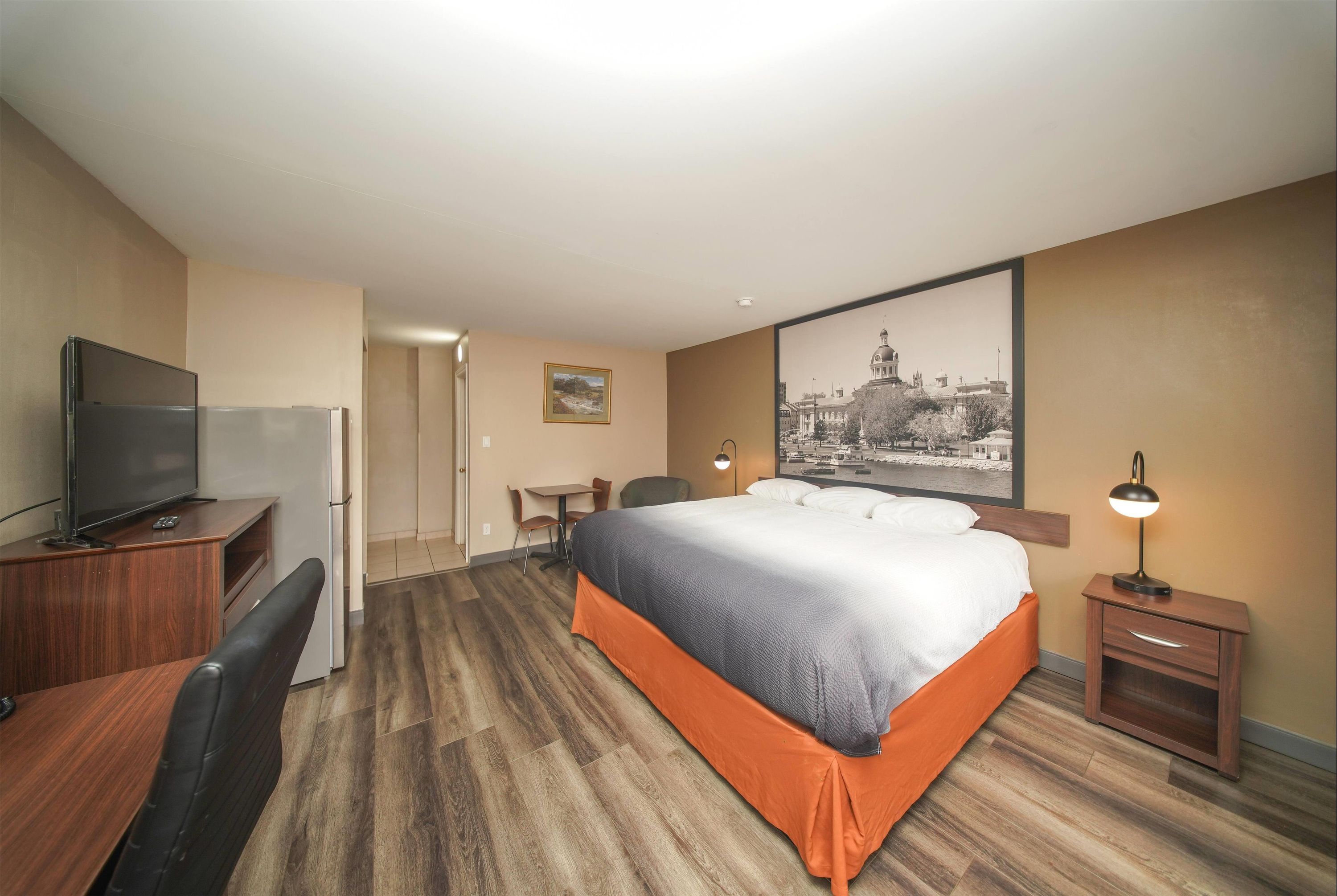 Super 8 by Wyndham Kingston - Kingston - Camera da letto