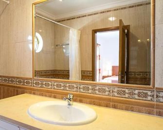 Apartamentos Benvindo by Umbral - Albufeira - Bathroom