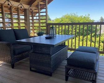 Blue Anchor - Port Suite - Campbell River - Balcony