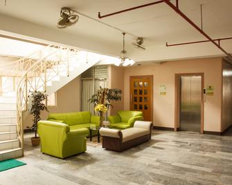Gv Hotel - Davao - דבאו - לובי