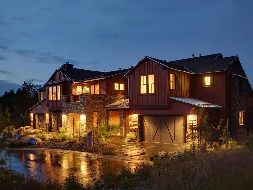 سنوكريك ريزورت - بحيرات ماموث - مبنى