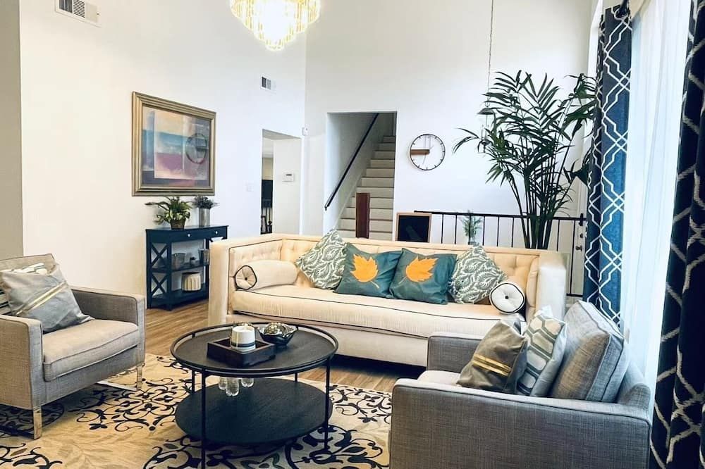 Cozy and convenient single bedroom, safe and close to everything - לאס וגאס - סלון