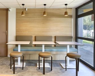 Premiere Classe Dreux - Dreux - Dining room