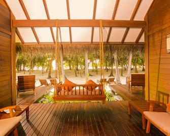 Medhufushi Island Resort - Medhufushi - Patio