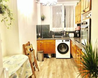 Cosy appartement 20 minutes for Eiffel Tower - Choisy-le-Roi - Cuisine