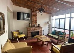 Casa Rustica De Chapala - Chapala - Sala de estar