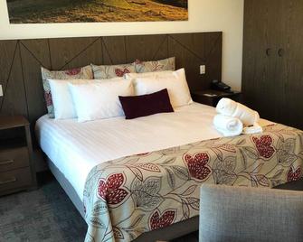Young Federation Motor Inn and Services Club - Young - Slaapkamer