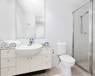 Brighton Bay Apartments - Brighton