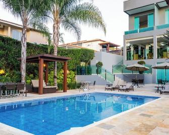 Escarpas Eco Village - Capitólio - Bazén