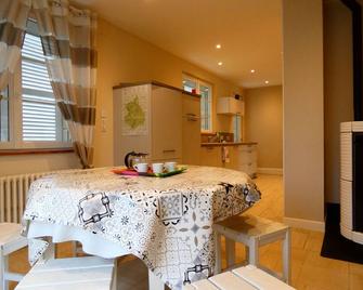 Gite Senonches, 3 Bedrooms, 6 Persons - Senonches - Comedor