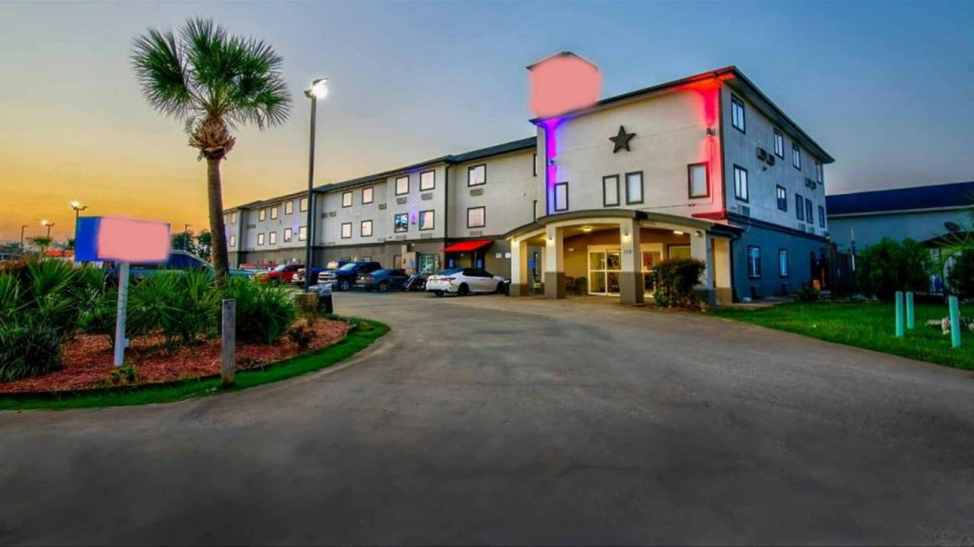 OYO Townhouse Sulphur, La Extended Stay