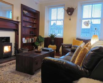 The Granary in The Square - Grantown-on-Spey - Living room