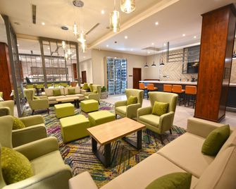 Hilton Garden Inn Kampala Kira Road - Kampala - Lounge