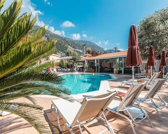 Bronze Hotel - Ölüdeniz - Pool