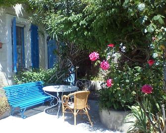 Village House In Lamanon - Eyguières - Patio