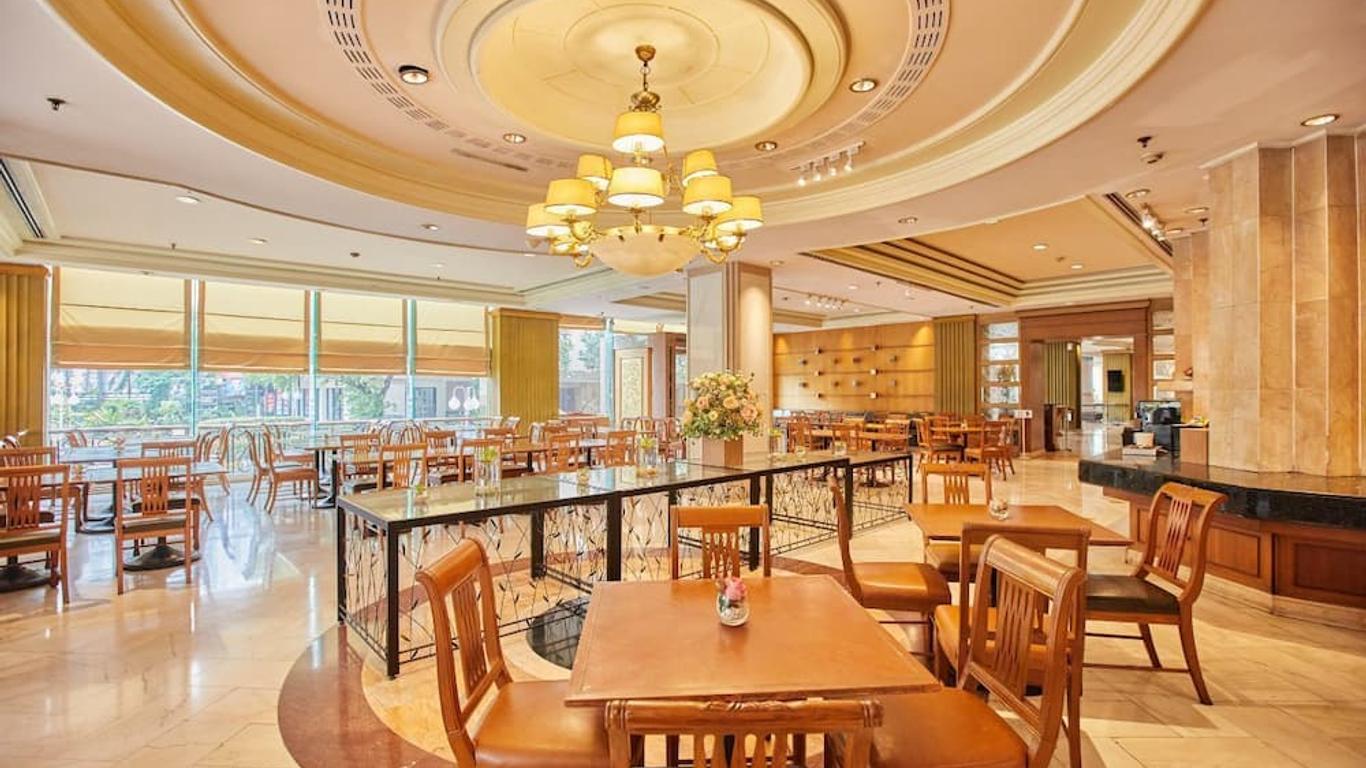 The Royal City Hotel