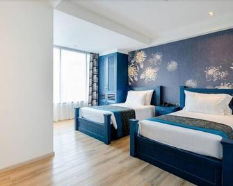 Bhukitta Boutique Hotel Phuket Town - Phuket City - Bedroom