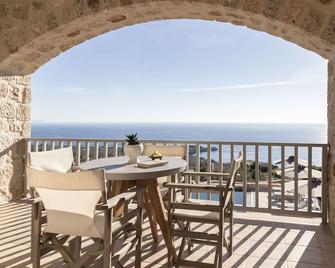 Amani Earthy Living - Stoupa - Balcony