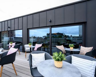 Premier Suites Plus Antwerp - Anversa - Bar