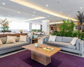 City Express Plus by Marriott San Luis Potosí - San Luis Potosí - Sala de estar