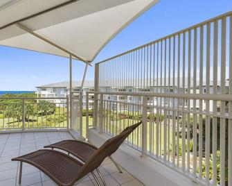 Resort on the Beach 4302 with resort Pool - Kingscliff - Balcony