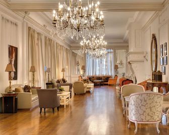 Pavillon Henri IV - Сен-Жермен-ан-Ле - Лоббі