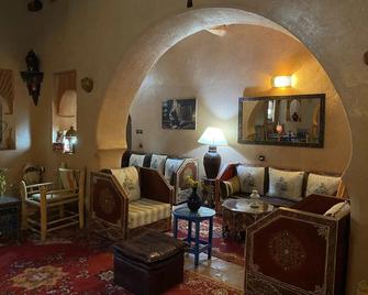 Riad Paradise of Silence - Aït Ben Haddou - Вітальня