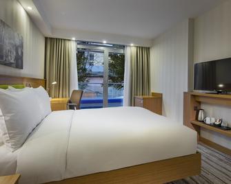 هامتون باي هيلتون إسطنبول أتاكوي - اسطنبول - غرفة نوم