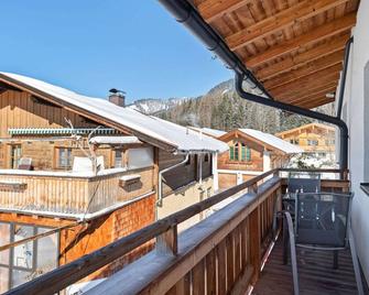 Elegant Apartment in Saalfelden with Balcony - Saalfelden - Balkon