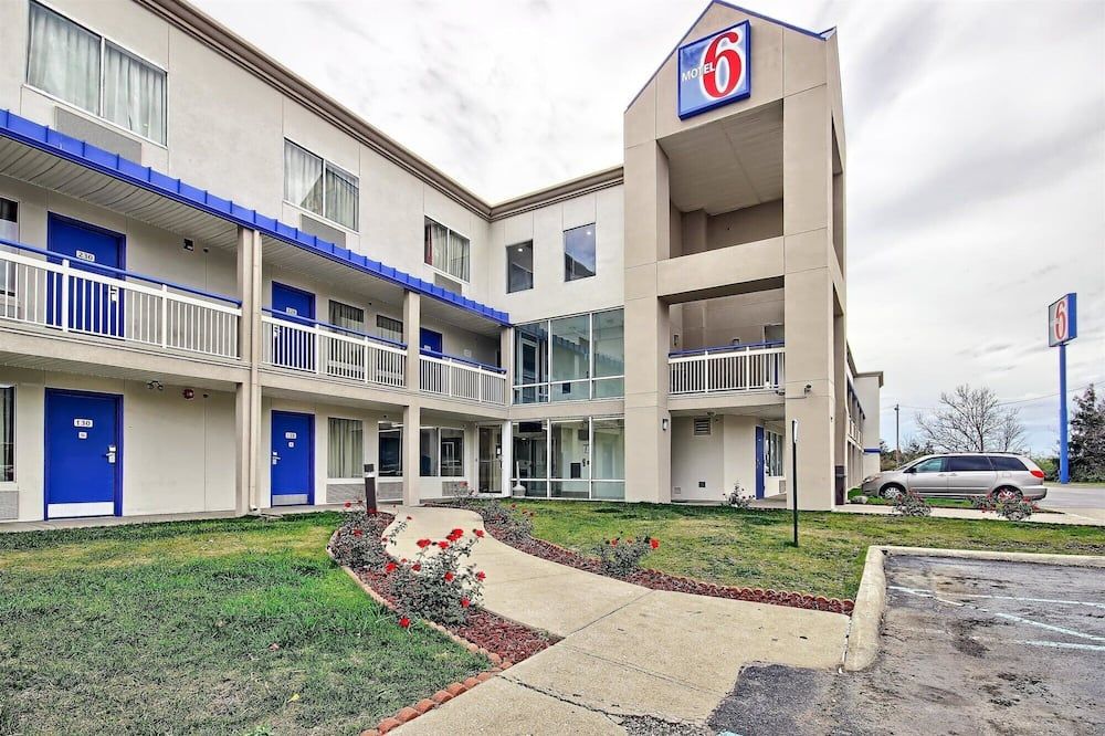 Motel 6-Columbus, Oh - West - קולומבוס - בניין