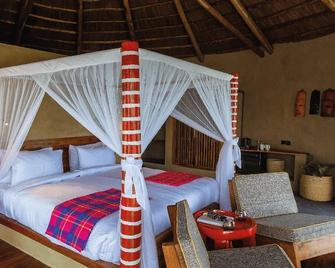 Suricata Boma Lodge - Mto wa Mbu - Bedroom