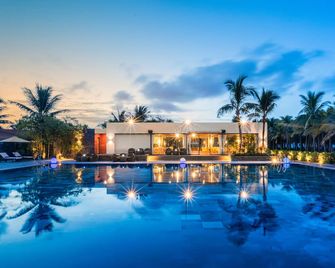 Grandvrio Ocean Resort Danang - Dien Ban - Pool