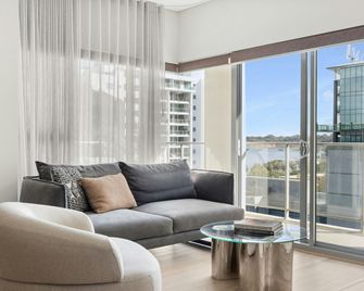 Astra Apartments Perth Elevation - Perth - Living room