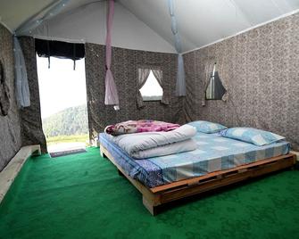 Mystery Hills Resort - Chail - Bedroom